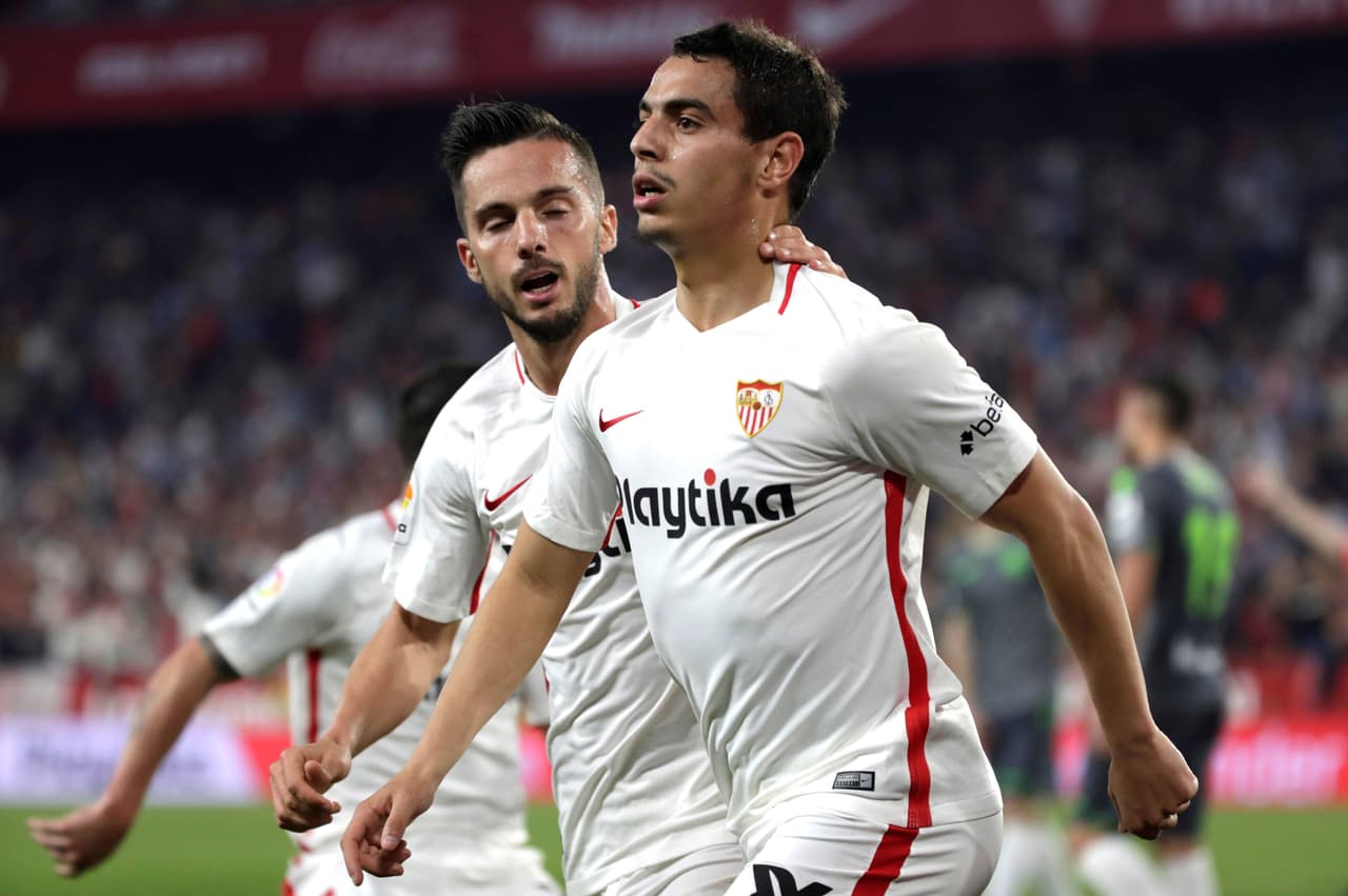 Ben Yedder (der) marcó el tercer gol ante la Real Sociedad al minuto 13 de segundo tiempo, en una exhibición de eficacia.