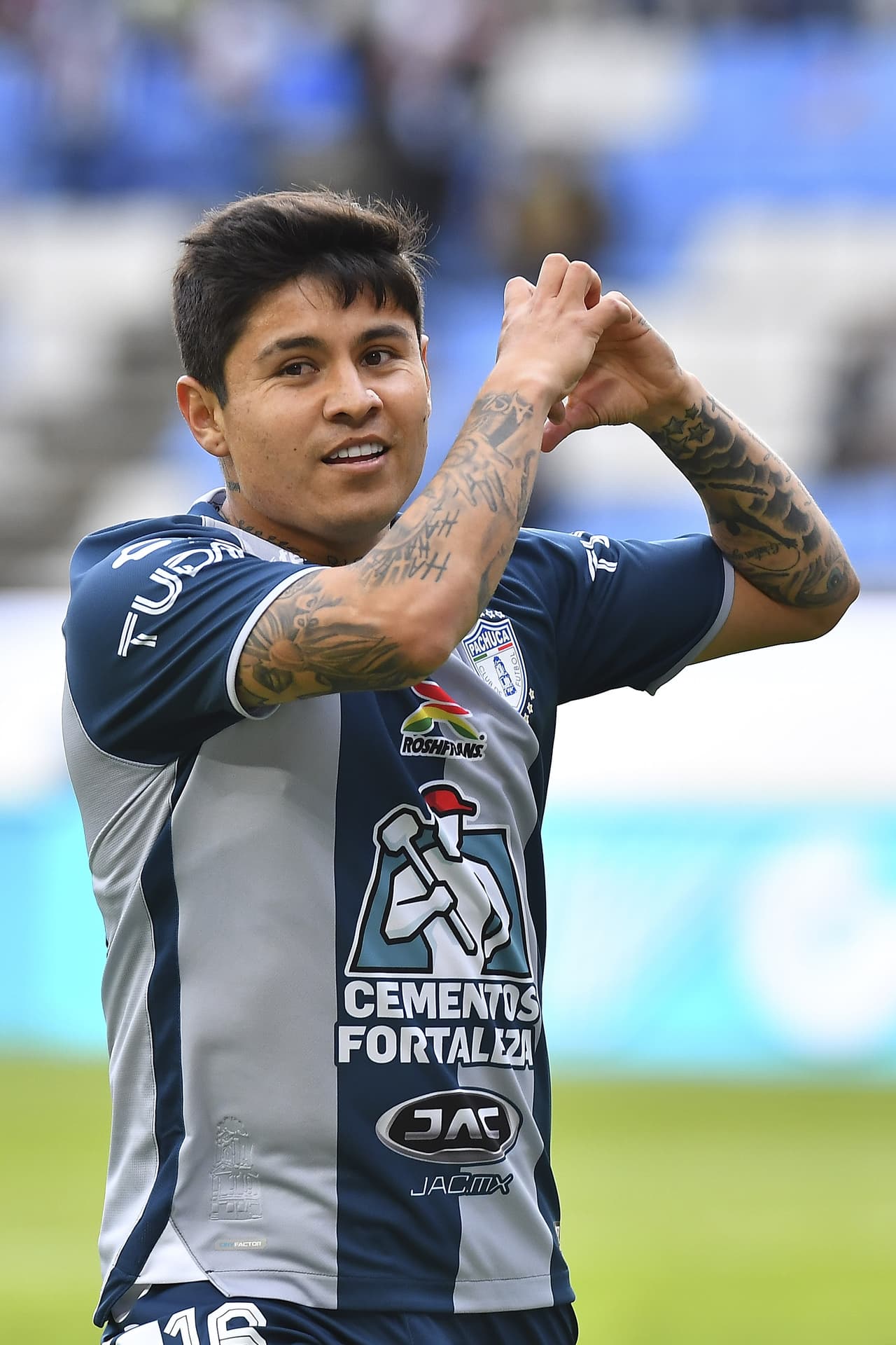 López en tres juegos ya suma dos goles y una asistencia.
<br>