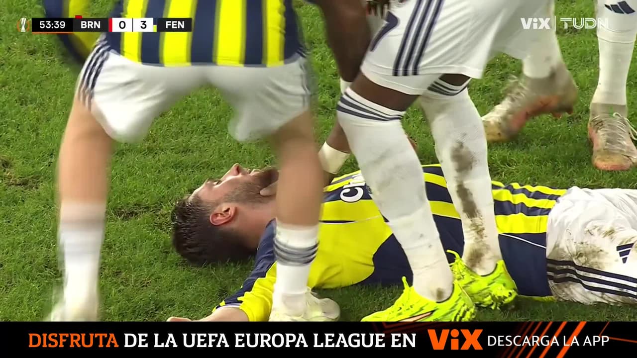 ¡Durísimo golpe! Fuertísimo impacto de Ísmaíl que necesitó de asistencia