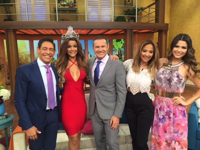 Clarissa Molina, la nueva reina de Nuestra Belleza Latina acaparó todas las miradas.