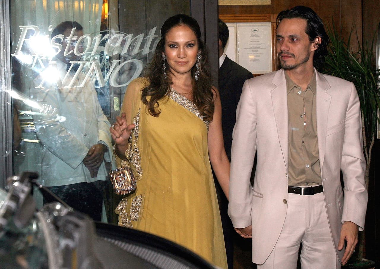 Jennifer y Marc comenzaron un romance en 2004. Durante su relación concibieron a los mellizos Max y Emme. En 2011 terminaron.