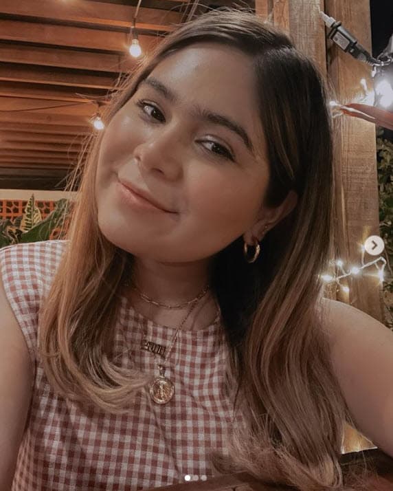 A través de un video en Instagram, acusó a sus hermanos de "falsos": "Yo fui criada en un matrimonio en donde si yo digo las cosas falsas, la verdad yo no gano nada, yo vivo muy bien, pero no por eso me pertenece lo que mi papá me dejó. A mí no me han dado nada", reclamó la adolescente de 17 años.
<br>