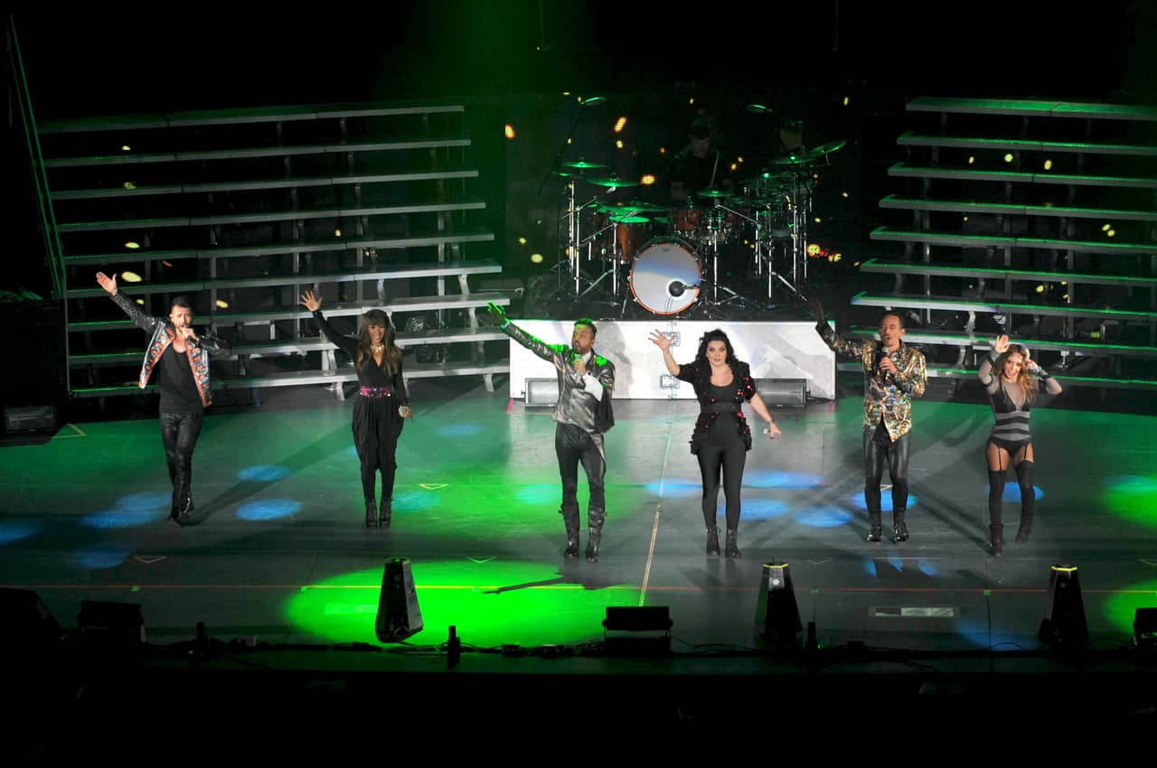 OV7 y Kabah en concierto