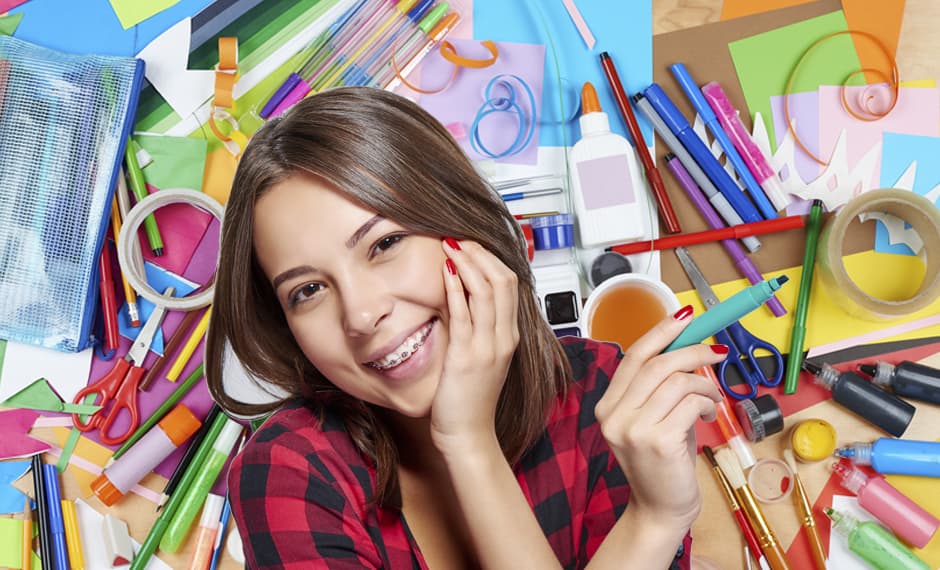 La blogger de belleza que se maquilla con plumones y gises