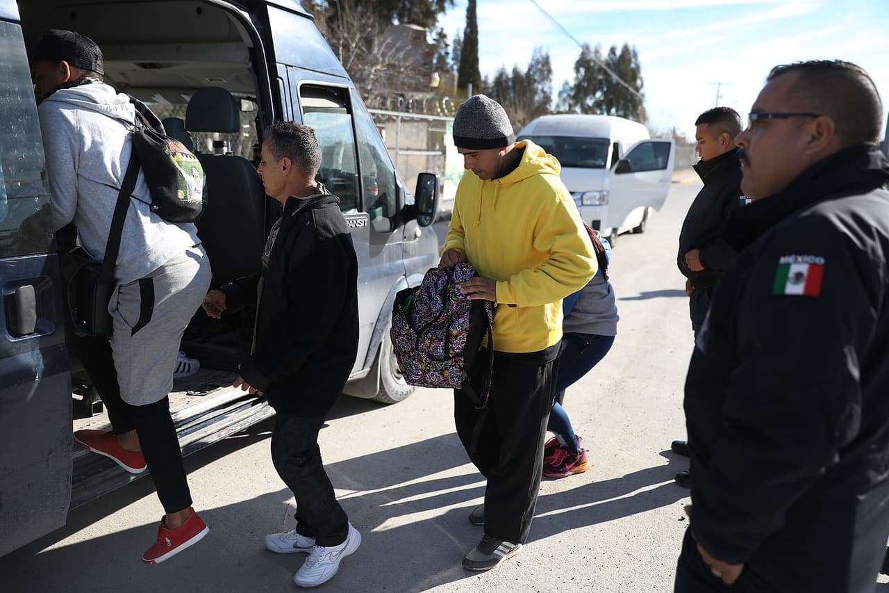 Controversia entre el exilio de Miami y los nuevos migrantes cubanos por el trato que reciben del gobierno de EEUU