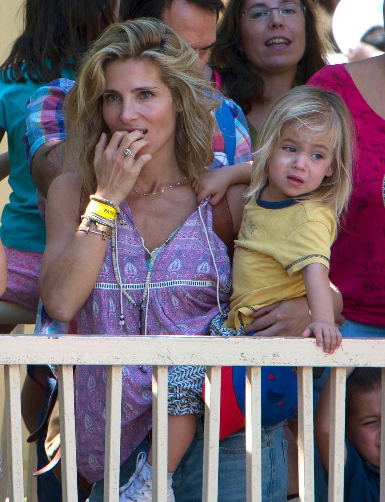 Tuvieron que formarse para subir a las atracciones.