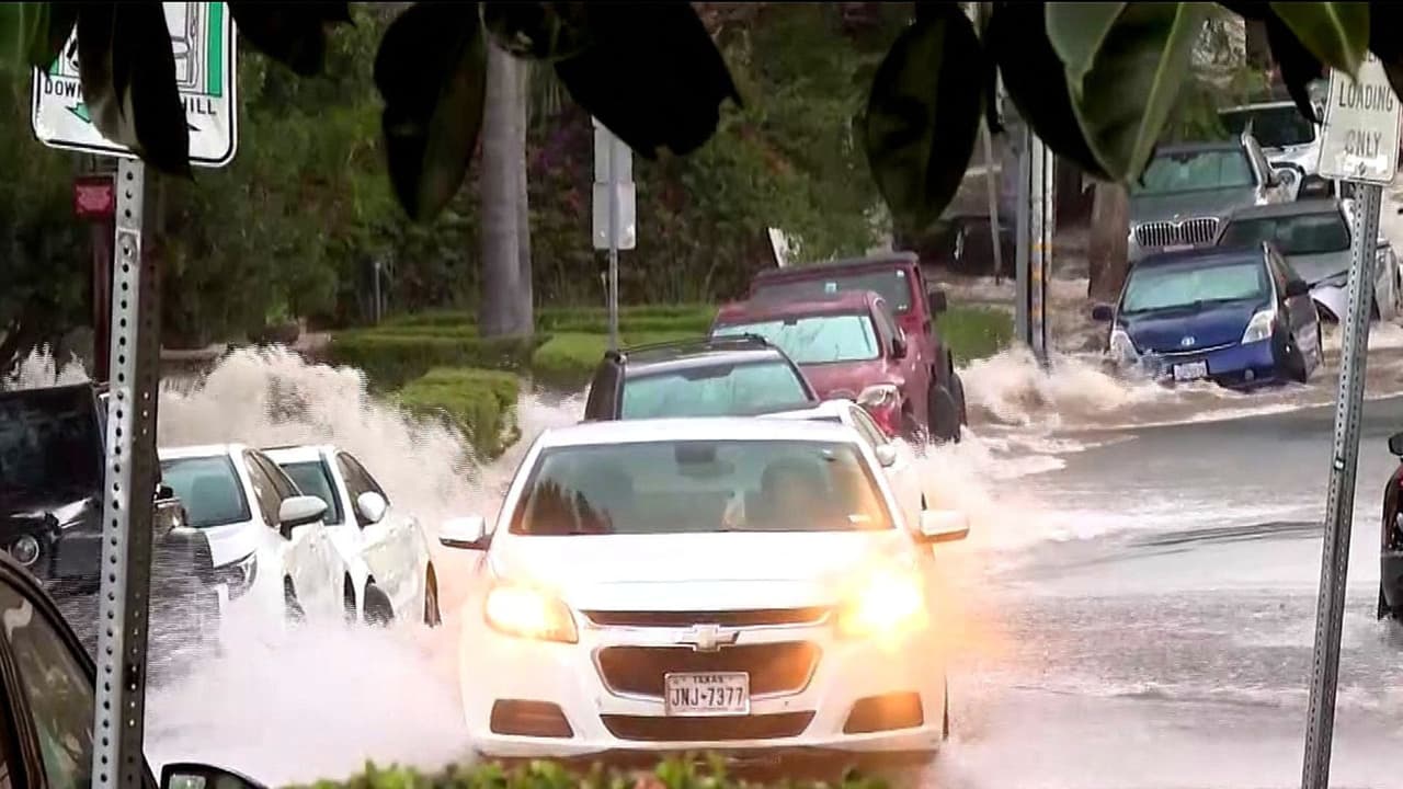 Ruptura de tubería causa extensos daños y deja carros cubiertos por agua en West Hollywood