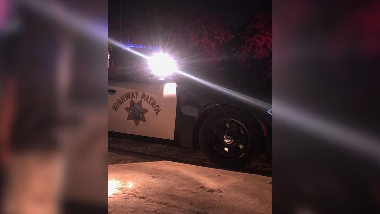 Tres niños y un hombre son víctimas de un ataque a disparos cuando viajaban en una autopista de Tulare