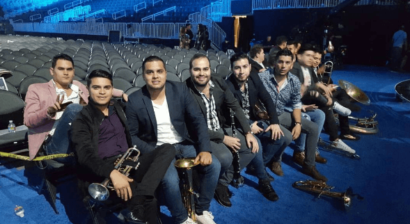 Los integrantes de La Banda Los Recoditos en primera fila y listos para ser parte de los ensayos de Latin GRAMMY.