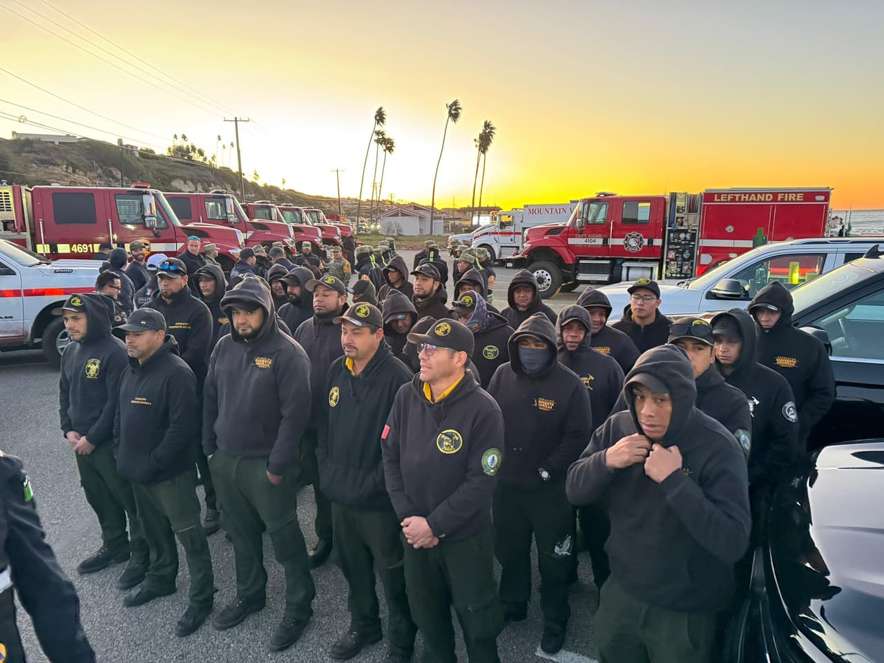 <b>Sesión informativa</b>
<br>El equipo mexicano participó en una reunión informativa liderada por CAL FIRE para optimizar las estrategias conjuntas.