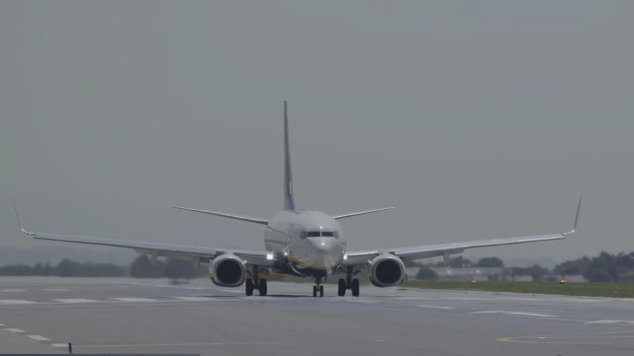 ¿Condiciones del tiempo podrían afectar los vuelos?, un piloto responde