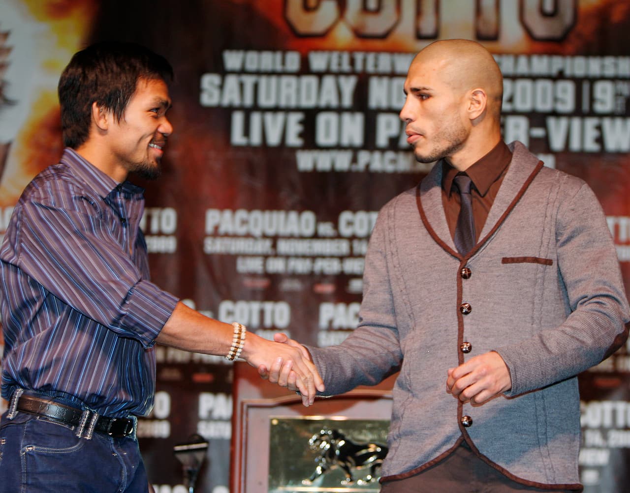 Manny Pacquiao ve como ganador a Miguel Cotto sobre “Canelo” Álvarez