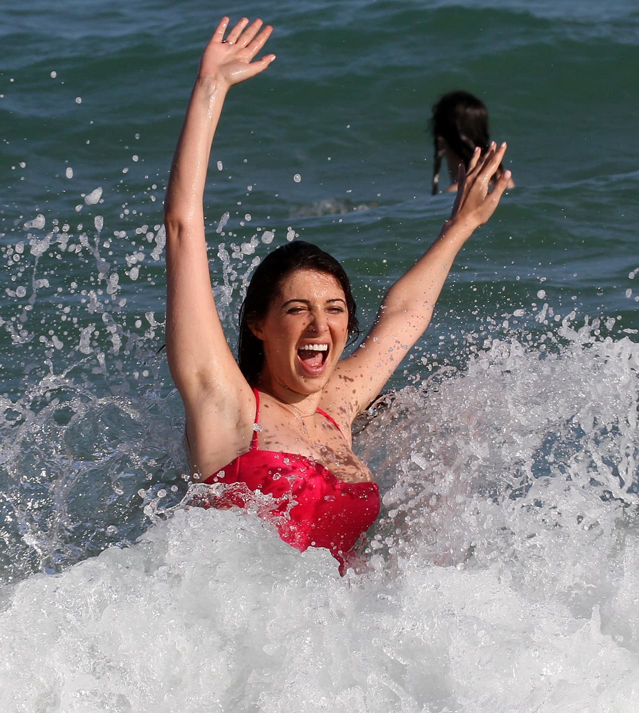 Así que mejor decidió darse un chapuzón...