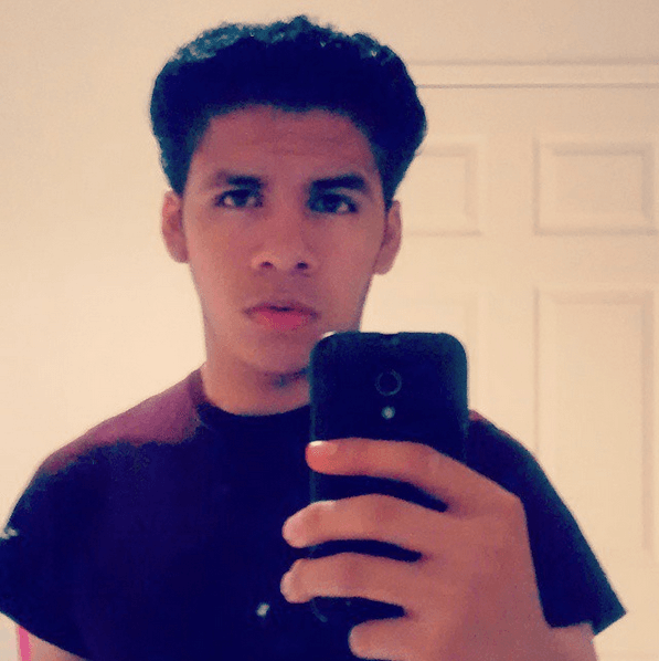 ¿Les gusta su 'look'? Porque muchas de las jovencitas quedaron cautivadas a simple vista cuando lo vieron arriba del escenario.