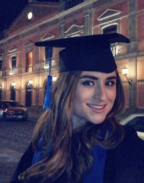 Estudió Ciencias de la Comunicación en la Universidad Autónoma de San Luis Potosí en México.