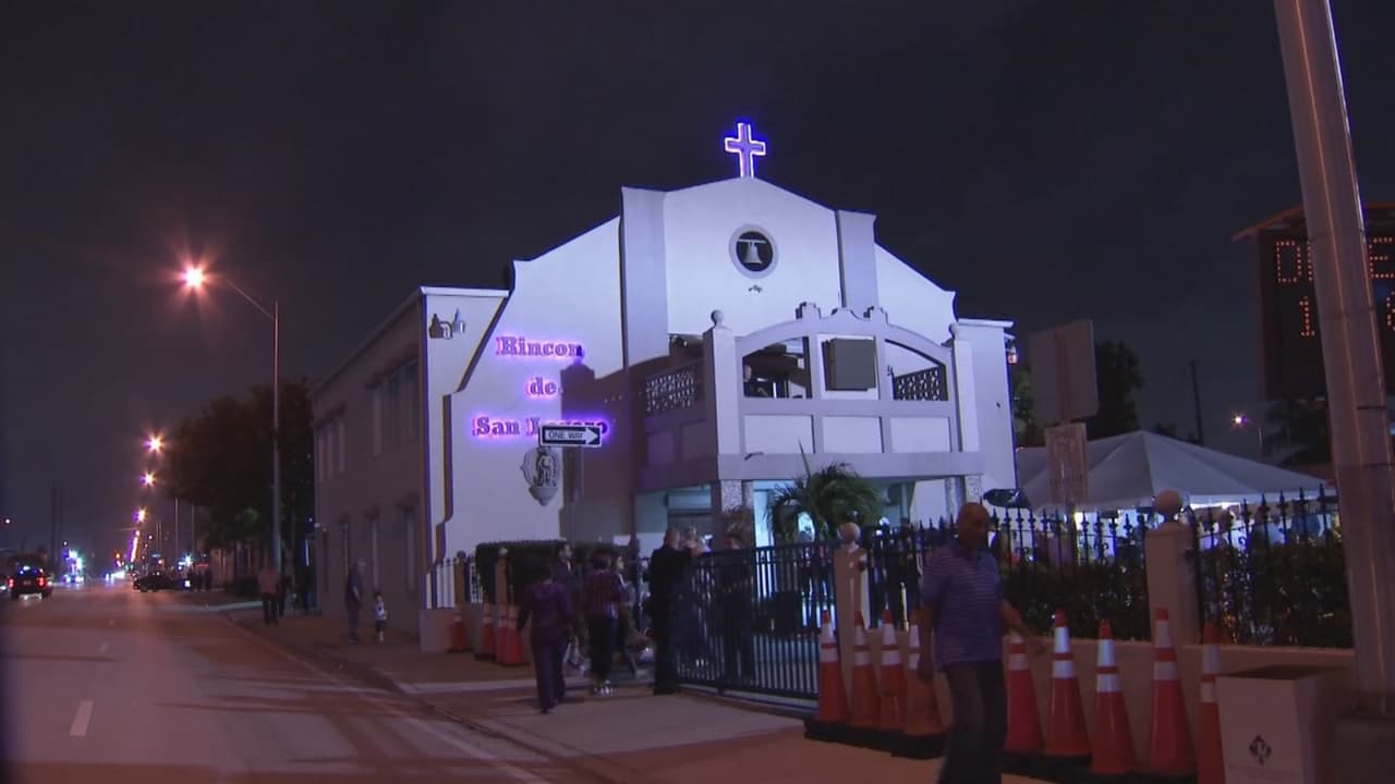 Hasta la fecha el templo “El rincón de Lázaro” en Hialeah, acoge cada a año a más de 25,000 feligreses el día de su peregrinación.