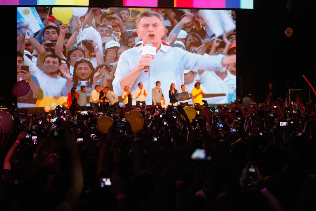 Macri ganó en la segunda vuelta por tres puntos a Scioli.
