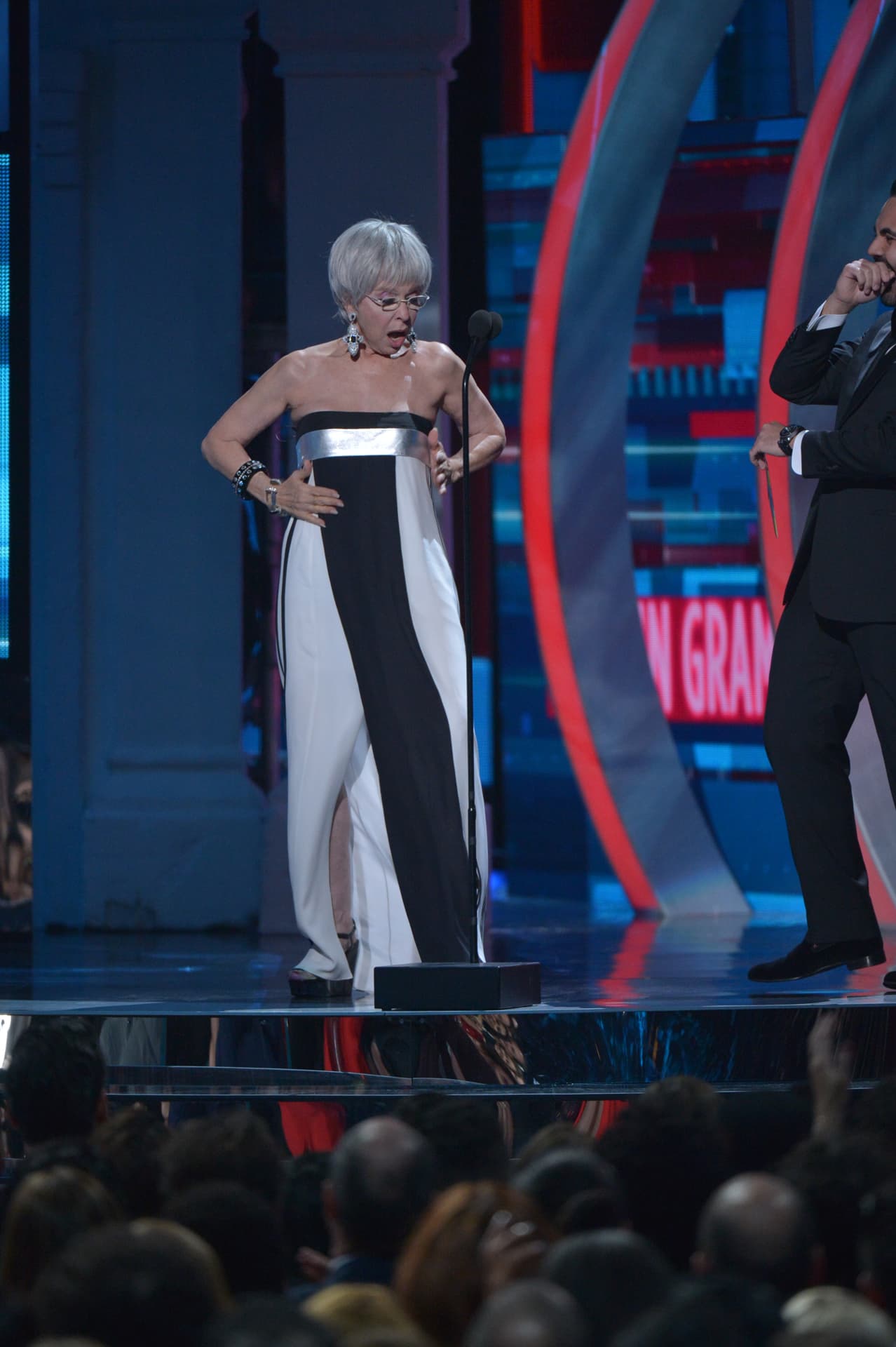 La súper estrella mostró que también sabe de "perreo".