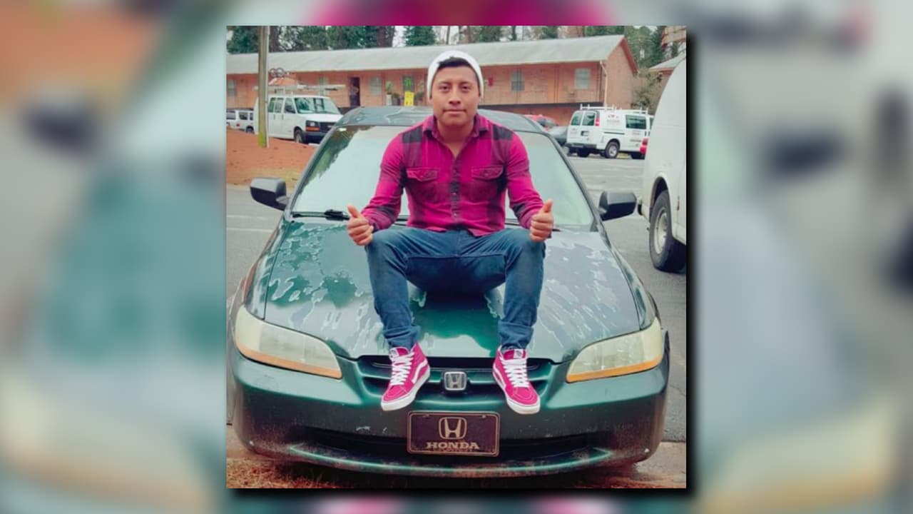 Jeovany Hernández es buscado por el Departamento de Policía de Chamblee por presuntamente morder a una niña de 11 años. Se cree que Hernández tenga entre 18 y 25 años.