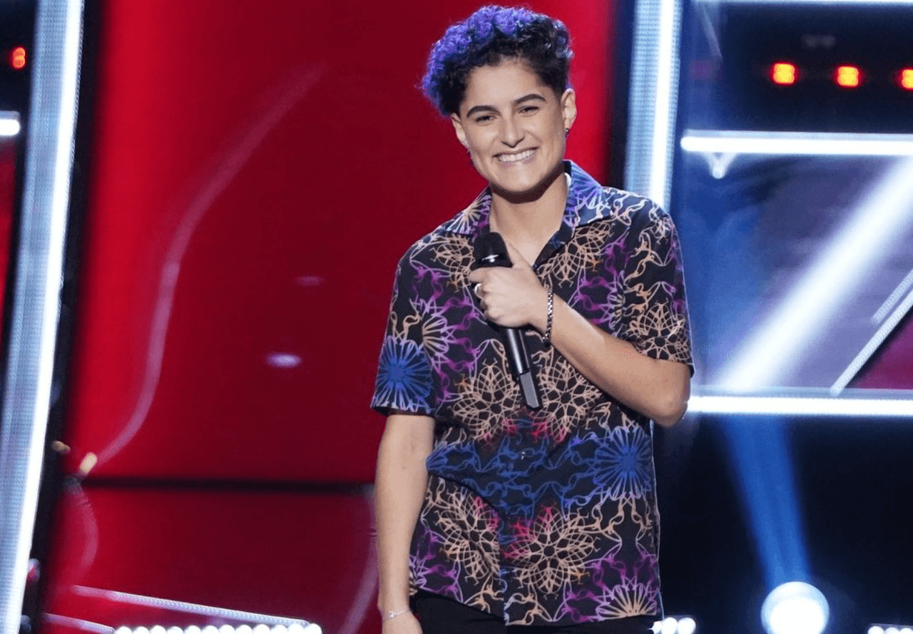 Maestra de Nueva Jersey deslumbró cantando en The Voice, y no fue en inglés