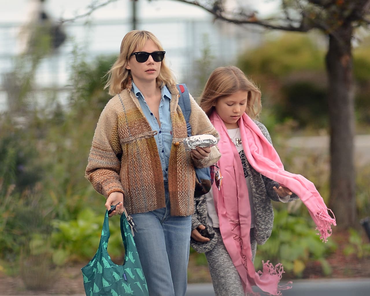 Michelle es muy cautelosa en sus apariciones públicas.