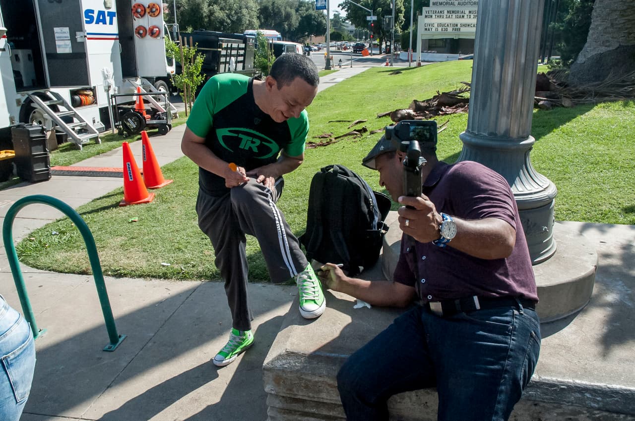 Una bienvenida calurosa fue lo que recibió al equipo de Primer Impacto en Fresno. Tanto del clima como el cariño del público del Valle Central. Todos los presentes tuvieron la oportunidad de tomarse fotos y convivir con el equipo.