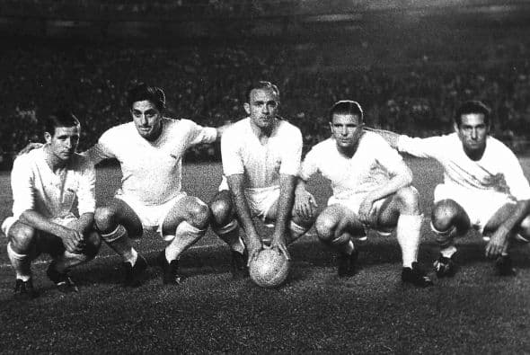 Y todavía no aparecía en escena Alfredo di Stefano y mucho menos las cinco Copas de Europa del Real Madrid.
