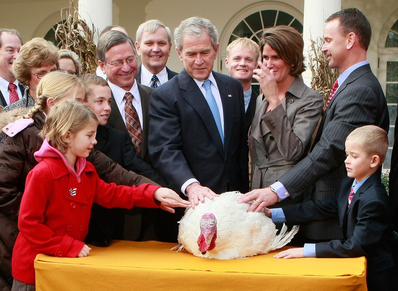 En 2008 fue el turno para 'Calabaza', el último pavo perdonado por
<b>George W. Bush.</b>