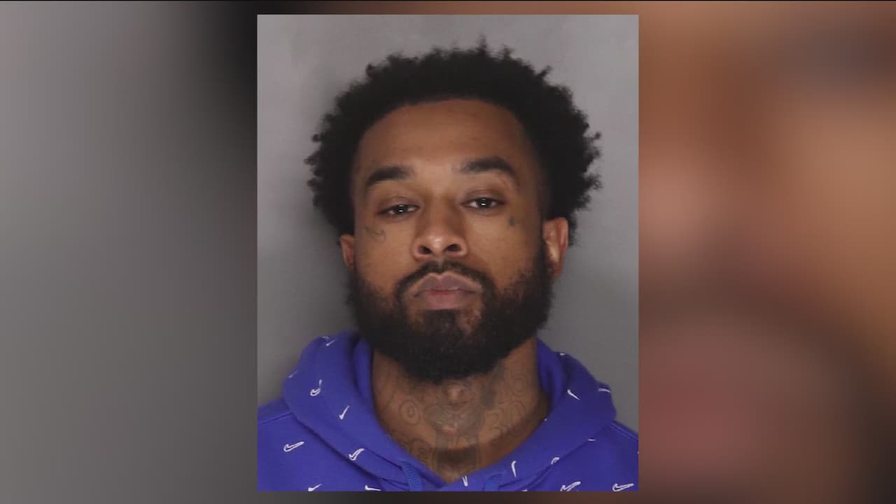 Las autoridades piden ayuda para dar con el paradero de Mtula Payton, quien es otro sospechoso del tiroteo en la Calle K donde perdieron la vida seis personas.