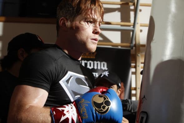 Saúl 'Canelo' Álvarez abrió su campamento en Big Bear, California, para mostrar sus condiciones ante la pelea con Floyd Maywetaher jr.