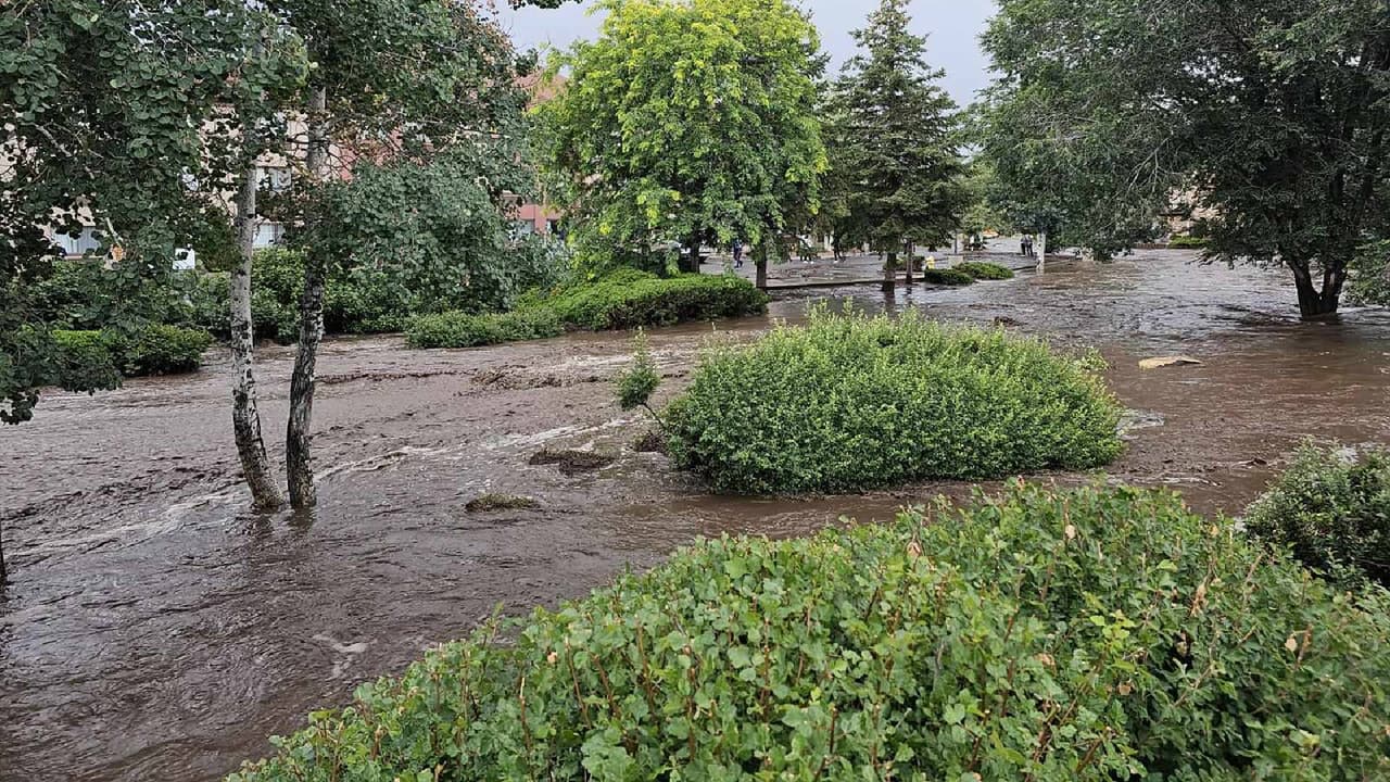Inundación repentina en el Gran Cañón provoca la evacuación de más de 100 personas