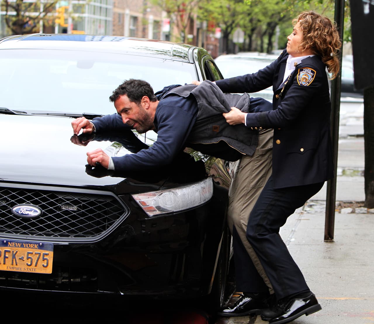 Se necesita fuerza, ¿no? Tal vez por eso Jennifer López se ha mantenido fiel al gimnasio aún cuando ha estado de vacaciones con Alex Rodríguez.