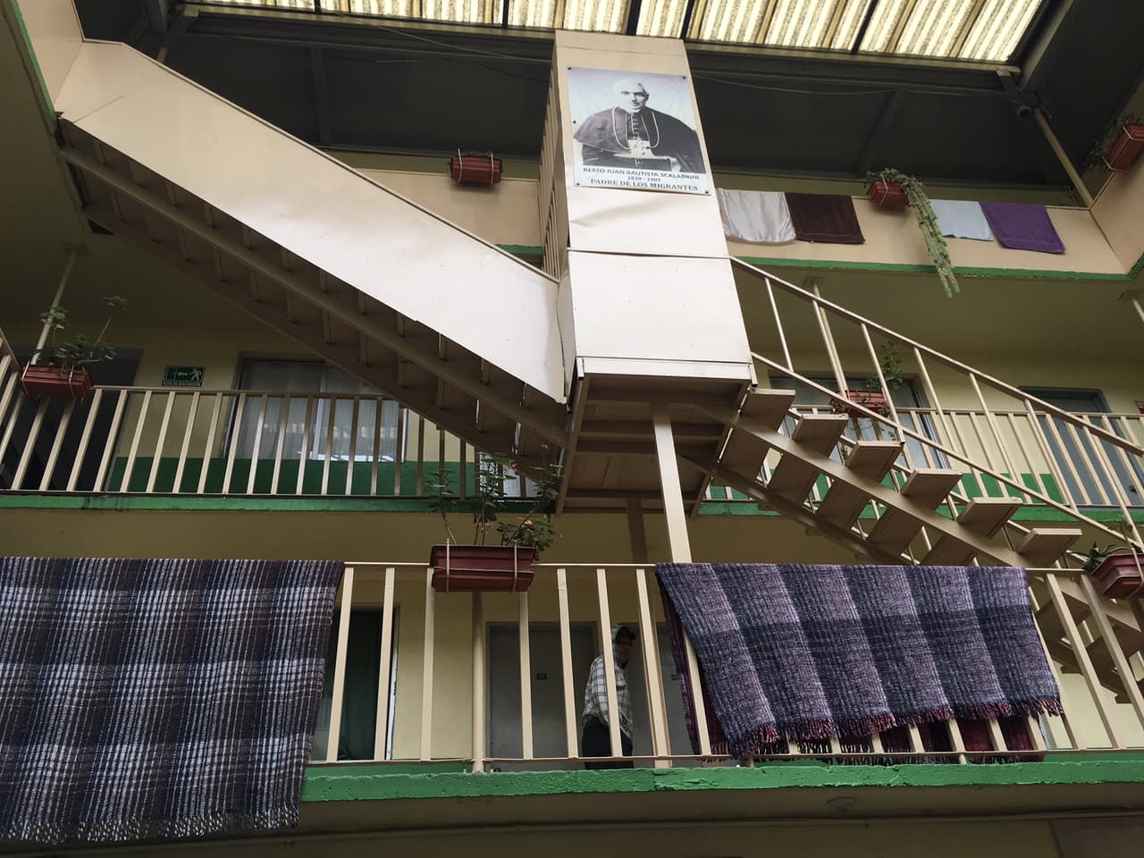 Uno de los albergues más grandes de esa ciudad es la Casa del Migrante, que cuenta con 140 camas.