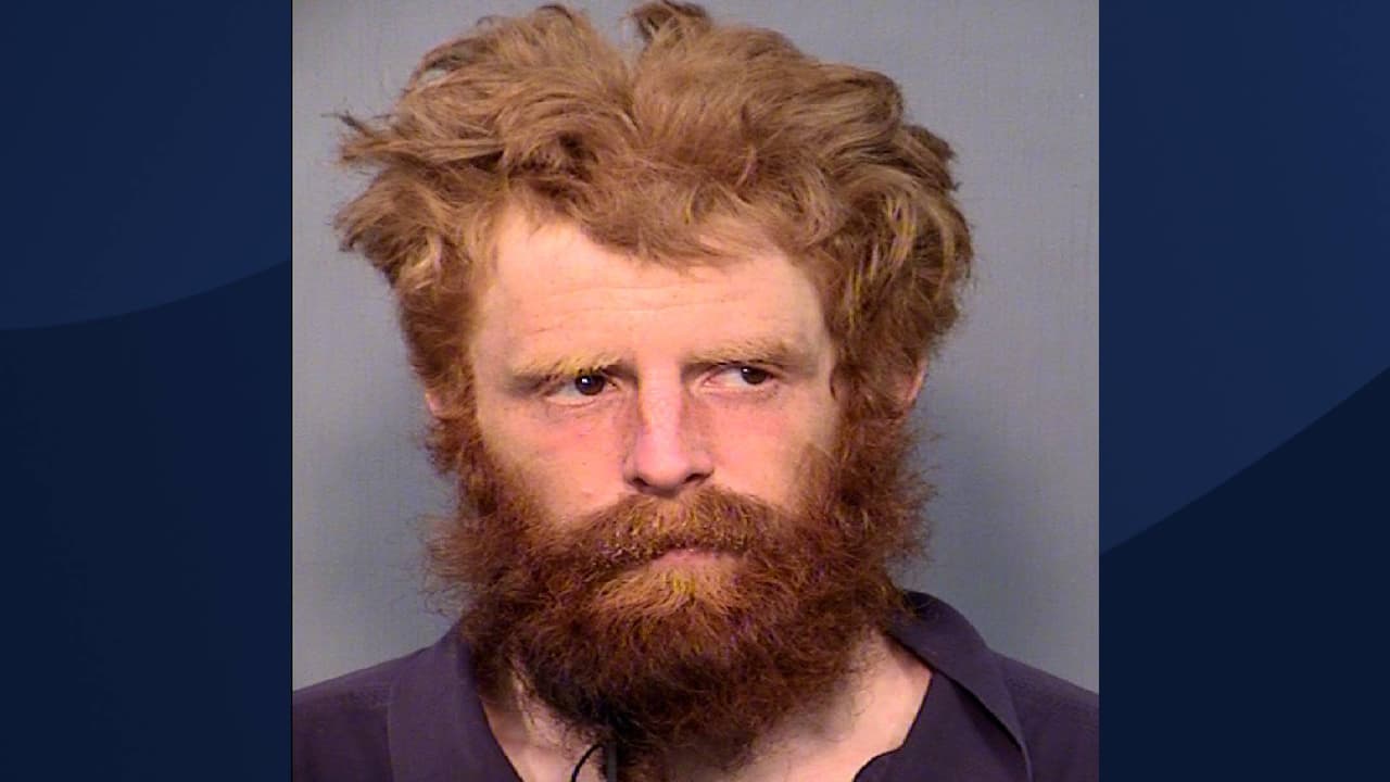 Arrestan a un hombre sospechoso de desatar un incendio en el condado Coconino 