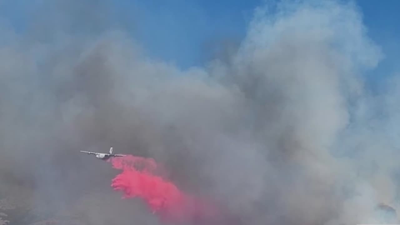 Incendios forestales consumen casi 500 mil acres y el Weymouth sigue fuera de control
