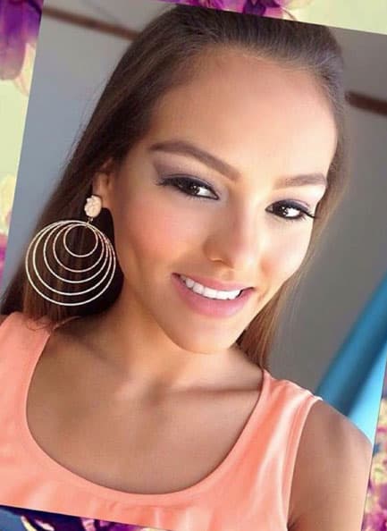 La joven insiste que haya incumplido con las instrucciones de la organización.