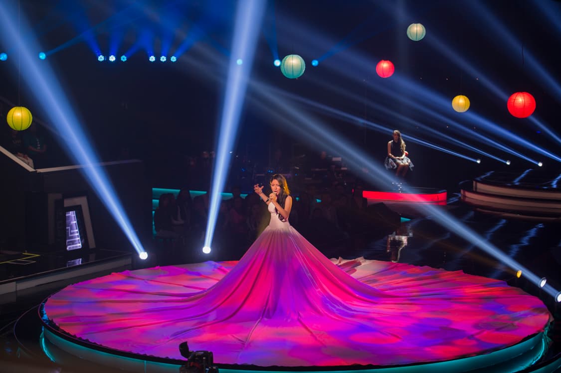 Esta chica ha demostrado tener una voz muy potente y además bellísima.