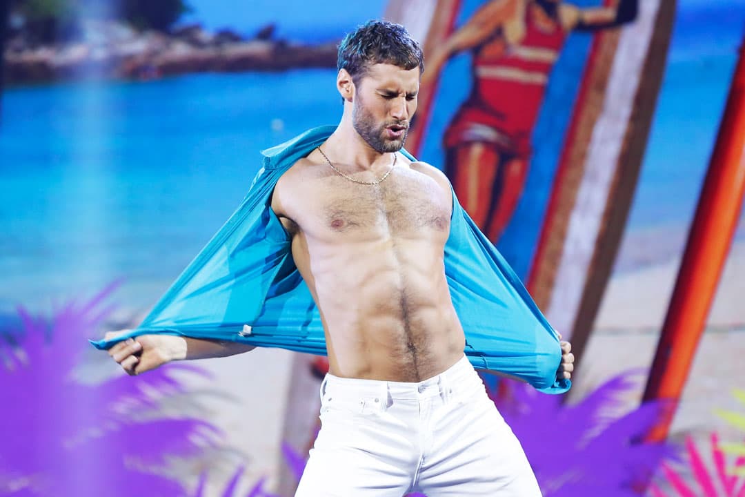 Desde la primera gala, la desnudez fue uno de los problemas que los jueces tuvieron con Franco Noriega.