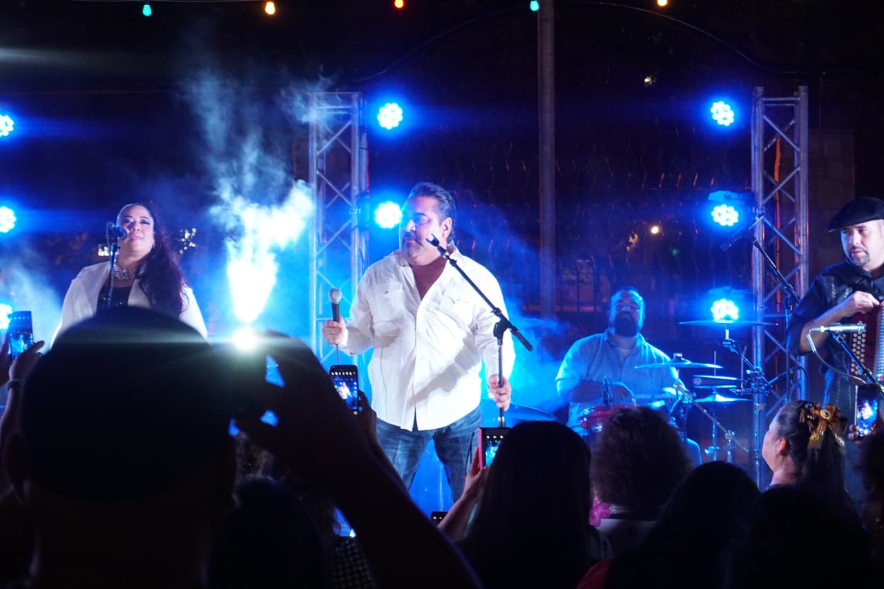 Ram Herrera, Los Banger Broz and Jorge Alejandro took the stage inside La Villita.