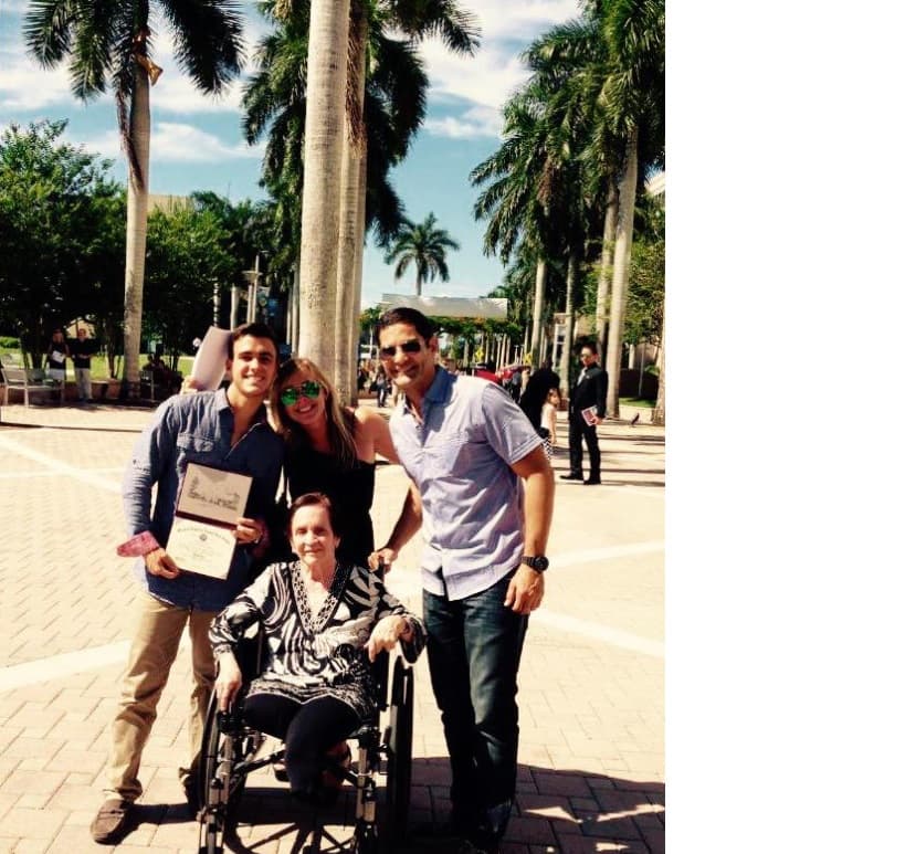 El cantante convive con Eduardo, el hijo de Baigés. “Es como si fuera mi hijo, tiene 21 años pero siempre estoy ahí para él”, aseguró.