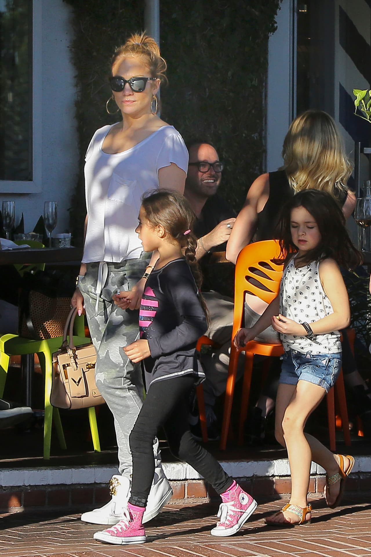 Lució de lo más casual y relajada.