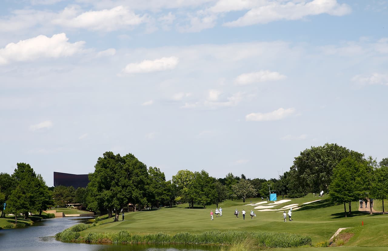 <b>Irving, Texas,</b>