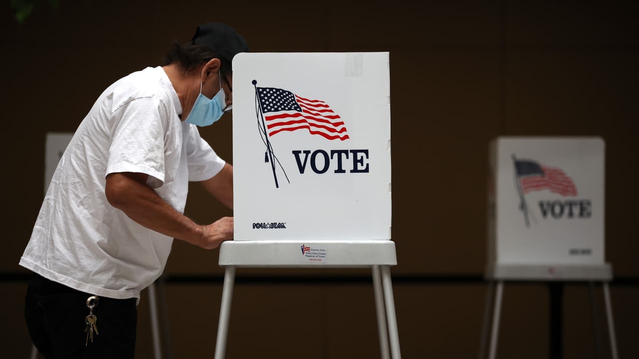 Medida para que indocumentados voten en elecciones escolares aparecerá en la boleta electoral en Oakland