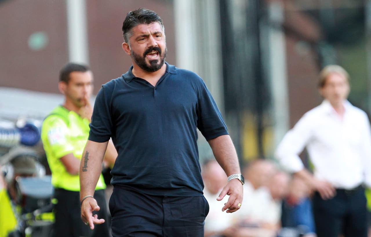 Napoli se presentaba al compromiso tras superar 2-1 a la Roma. De ganar el encuentro ante Genoa, podrían aspirar a regresar a los cinco mejores equipos de la justa.