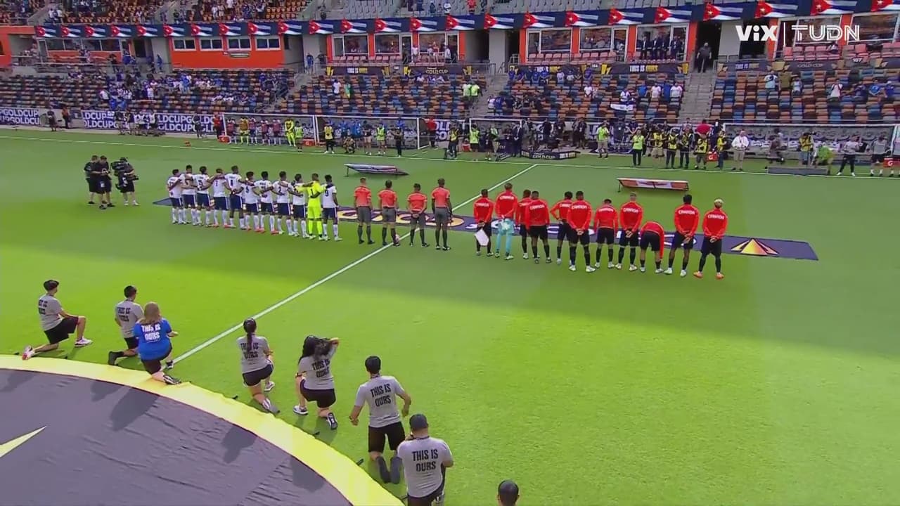 Canadá y Cuba cantan sus Himnos con la mano en sus corazones