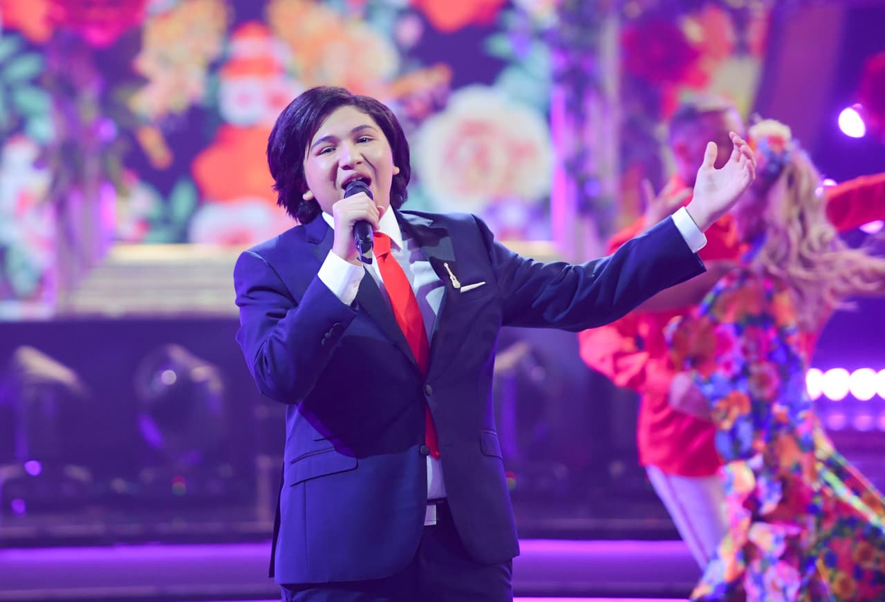 Anthony cantó con todo el sentimiento.