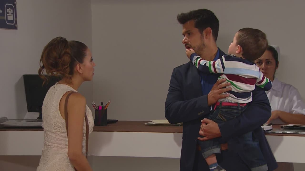 Pedrito se enfermó y por eso Javier lo llevó al hospital sin imaginar lo que sucedería.