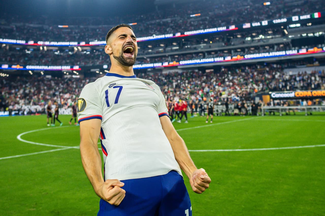 Efusividad y sorpresa… Team USA festejó en grande la obtención de su séptima Copa Oro de la Concacaf tras vencer a México en la Gran Final que se disputó en Las Vegas.