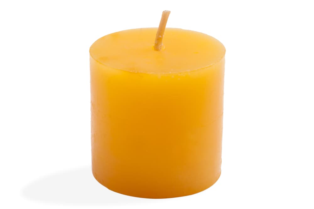 Además, es muy buena para rituales de amistad, ya que al promover tantas cosas buenas en nuestra mente, ayuda a mejorar la comunicación, nuestro poder de diálogo y no sólo para hacer buenos amigos, sino para resolver conflictos con los que ya tenemos.