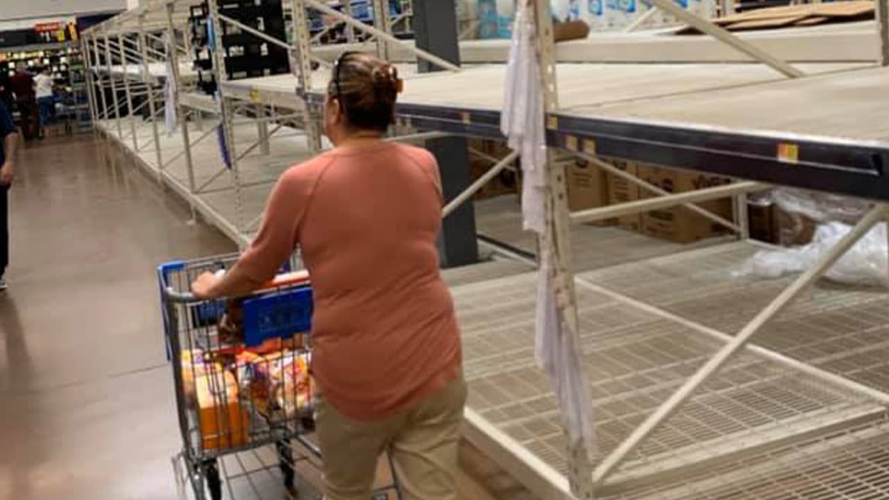 Adriana Delgado compartió esta fotografía tomada en Walmart de la 45 Sur.